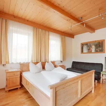 Lovely In Next To Forest Appartement Hainzenberg
