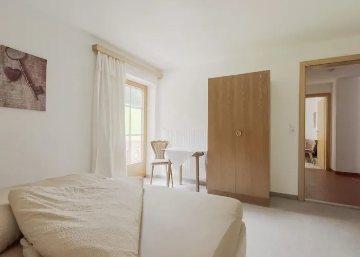 Apartamento Lovely In Next To Forest